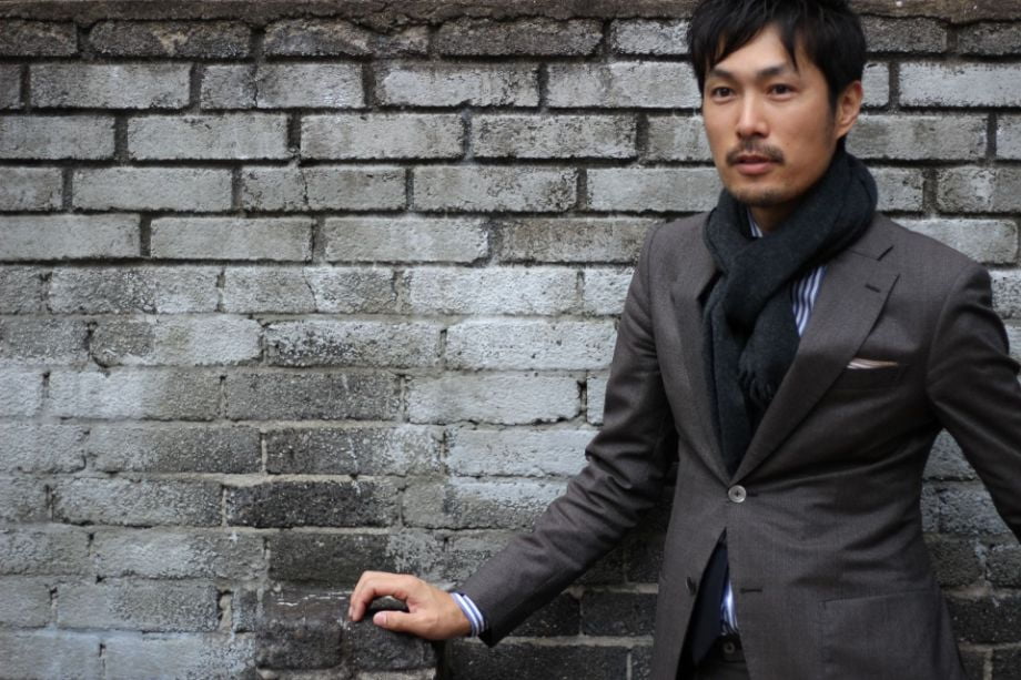 スーツを着た男性４